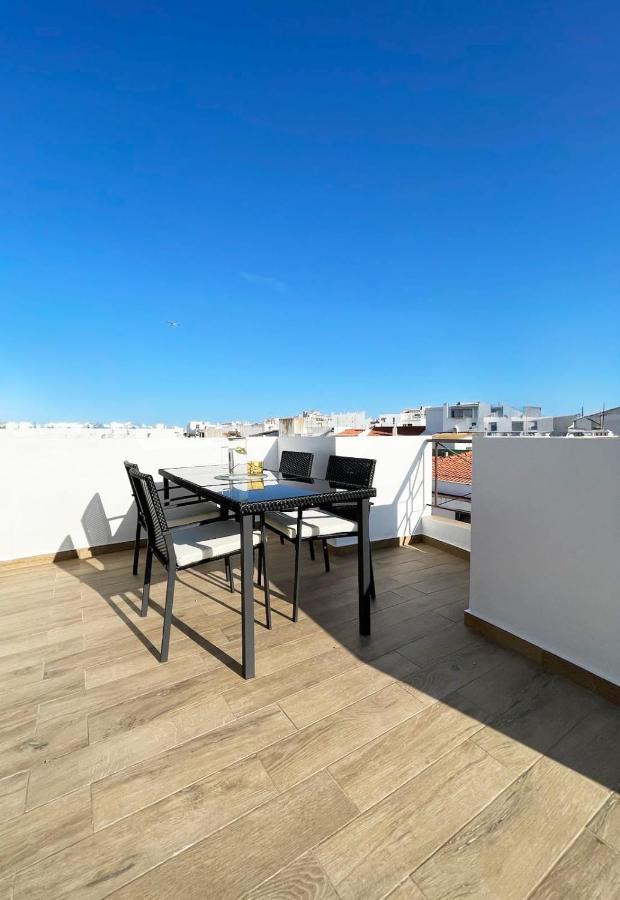 Sun Waves Beach Apartment Portimao Exterior photo
